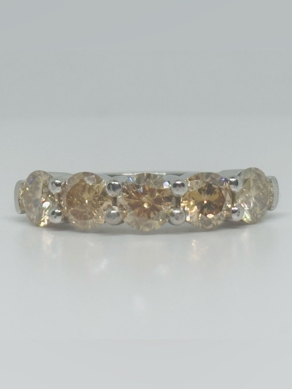 2ct MOISSANITE Ring size 7